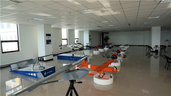 Drone de pulvérisation agricole Uav avec connexion à filetage interne et volume 500 ml