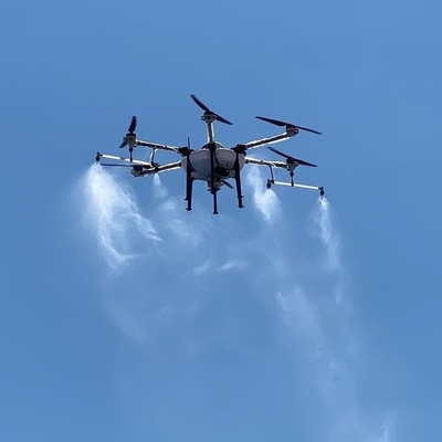 10 kg de charge utile de pulvérisation chimique par drone agricole avec connexion à filetage interne