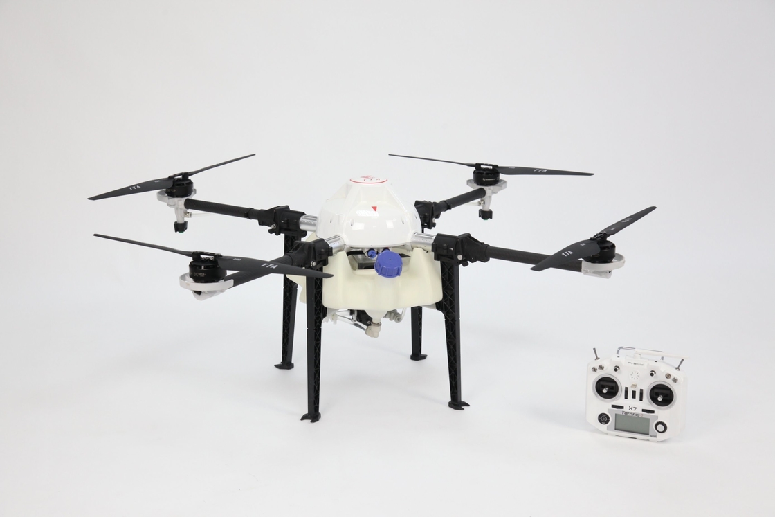 M4E-1 certifié ISO9001 10L cadre en fibre de carbone Agriculture Ferme pulvérisateur drone avec contrôle APP