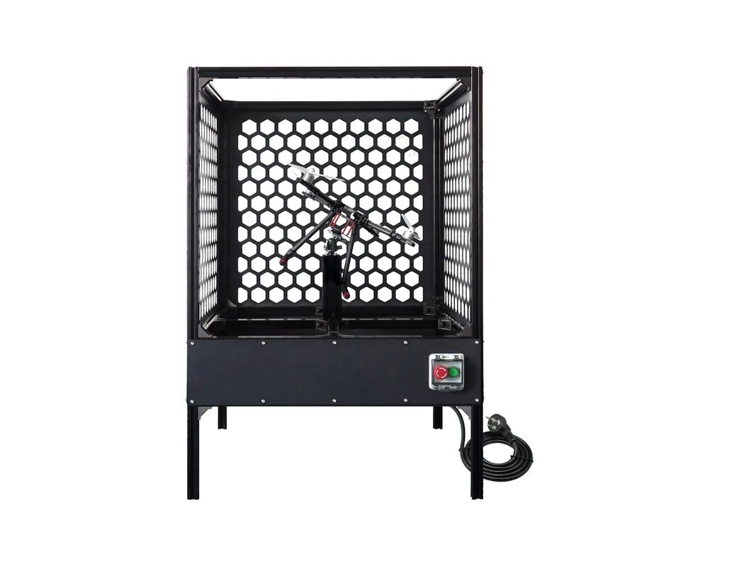 Formation en ligne sur plateforme de simulateur de vol avec enregistrement de trajectoire et évaluation automatisée par IA pour drones