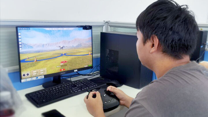 Boîte à outils de formation des drones de conception modulaire avec positionnement précis RTK et résistance au vent de niveau 7 pour le débogage des drones